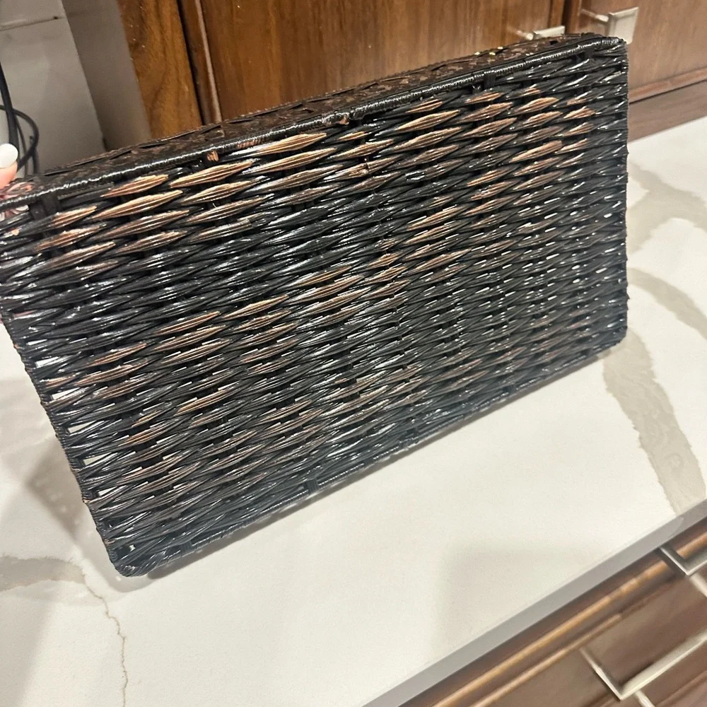 Elegant Black Metal Bathroom Tray